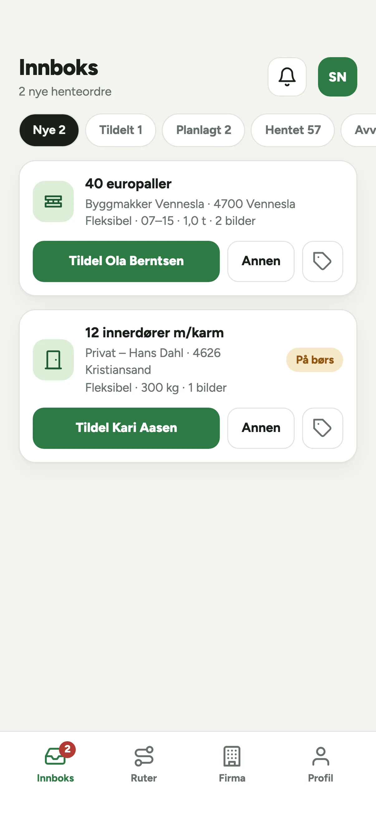 Innboksen med nye henteordre og forslag til sjåfør